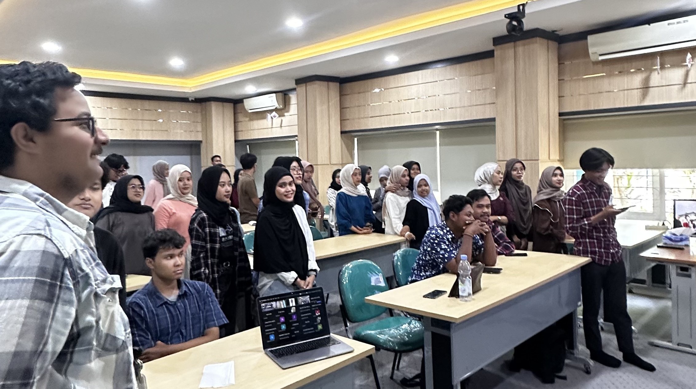 Antusiasme Mahasiswa Peserta Kuliah Kolaboratif Sesi 2