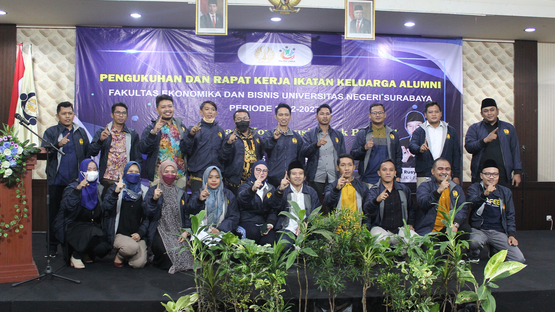 Pengukuhan dan Rapat Kerja Ikatan Keluarga Alumni FEB UNESA