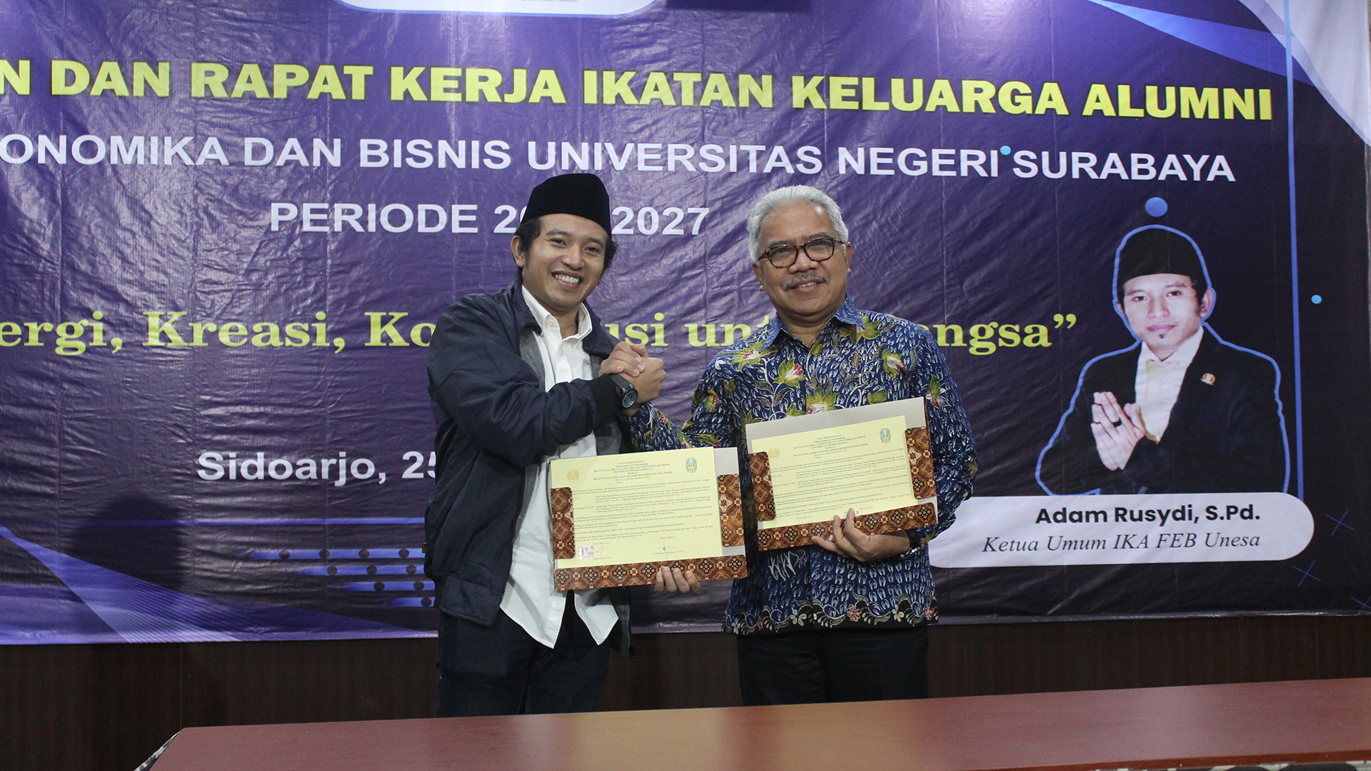 Pengukuhan dan Rapat Kerja Ikatan Keluarga Alumni FEB UNESA