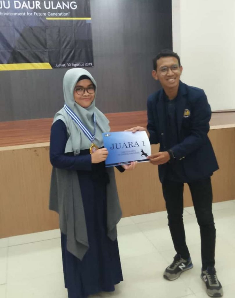 Juara 1 Desain Poster Digital Tingkat Nasional Milik Mahasiswi ...