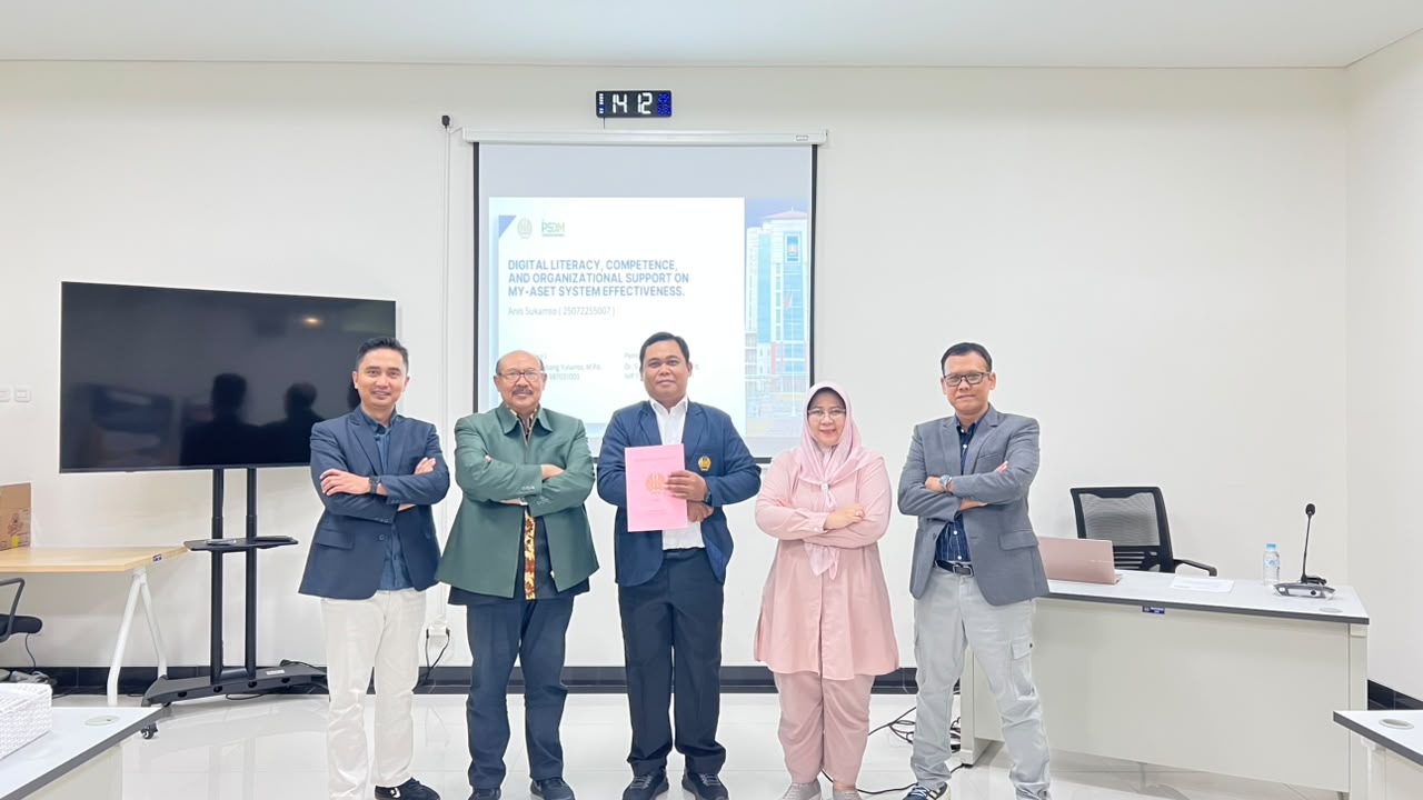 Kaji Efektivitas Sistem My-Aset di Era Digital, Anis Sukamto Resmi Raih Gelar Magister di S2 PSDM UNESA